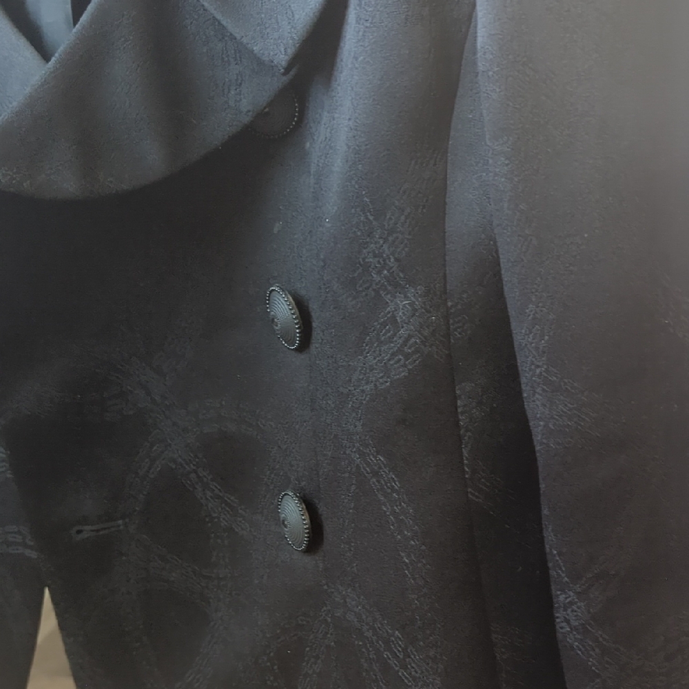 Chic Black Patterned Blazer